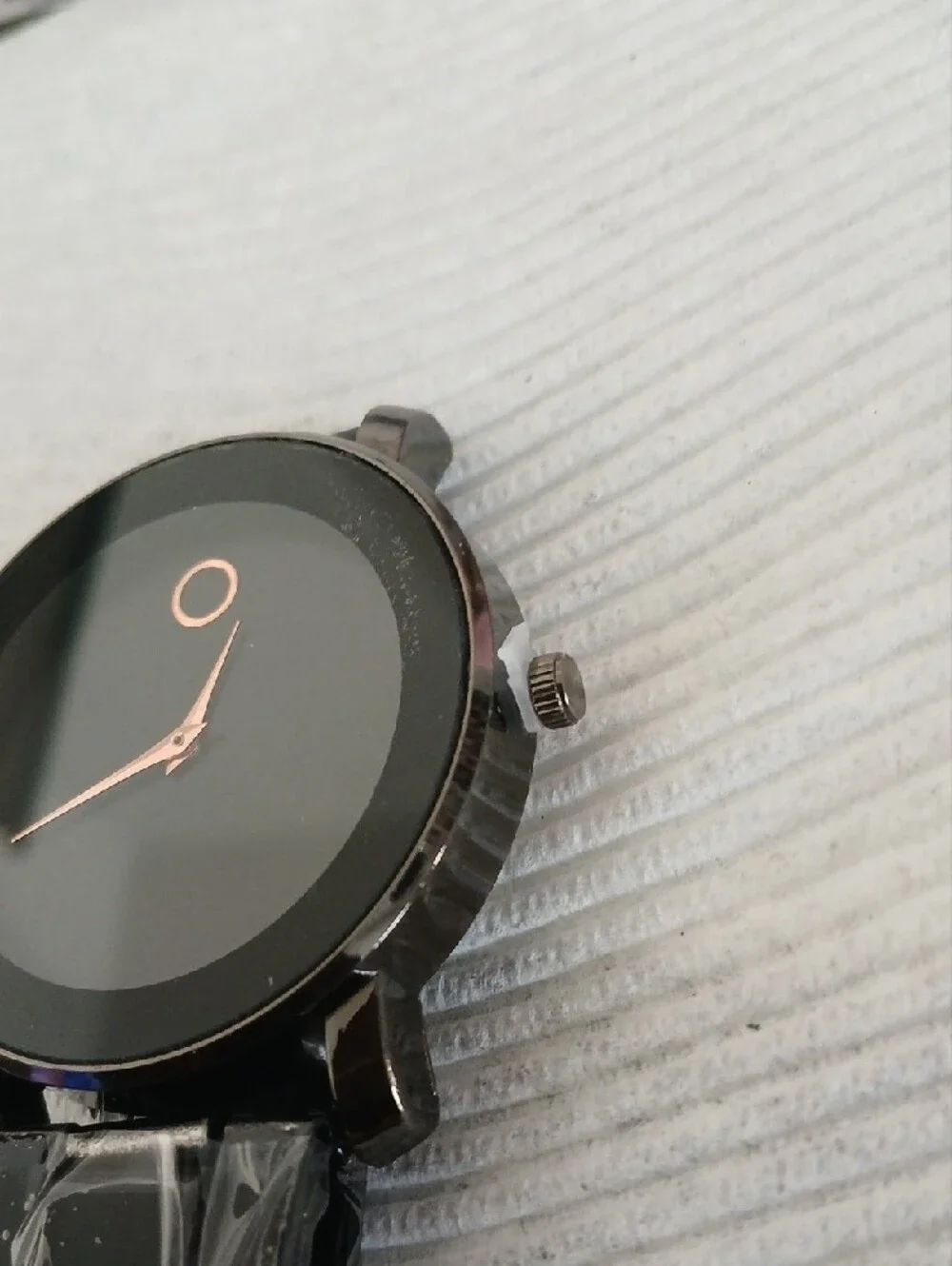 Black Stainless Steel Minimalist Watch with Rose Gold Hands